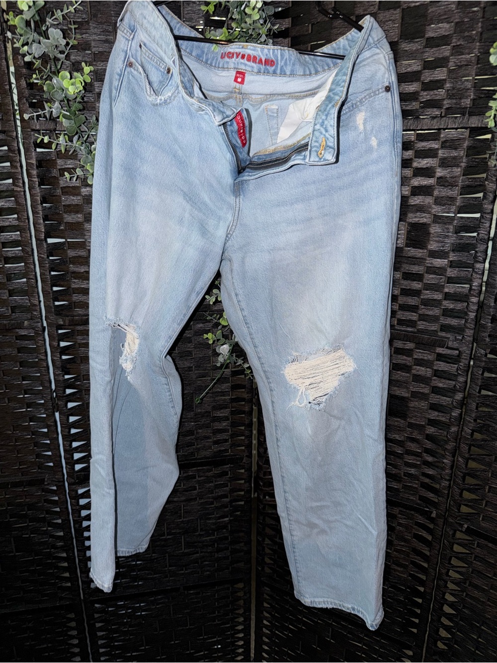 Light Blue Distressed women’s Jeans